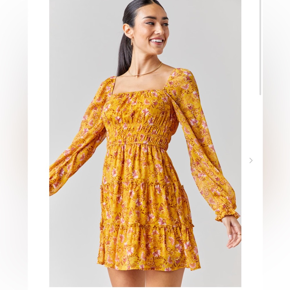 NEW FRANCESCA’S CODY FLORAL SMOCKED MINI DRESS - Picture 2 of 6